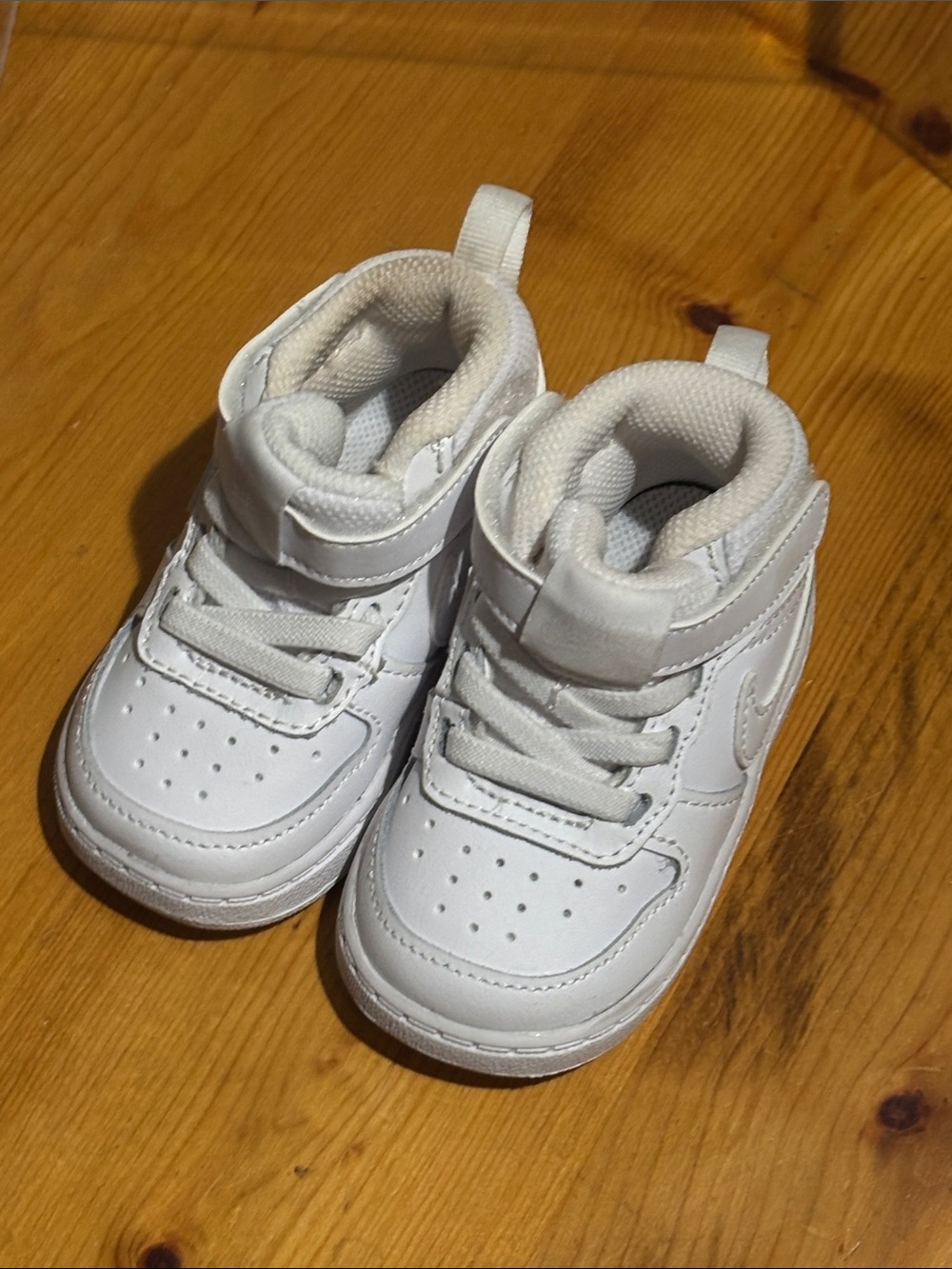 Nike Kids White High-Top Sneakers with Hook-and-Loop Strap 4C